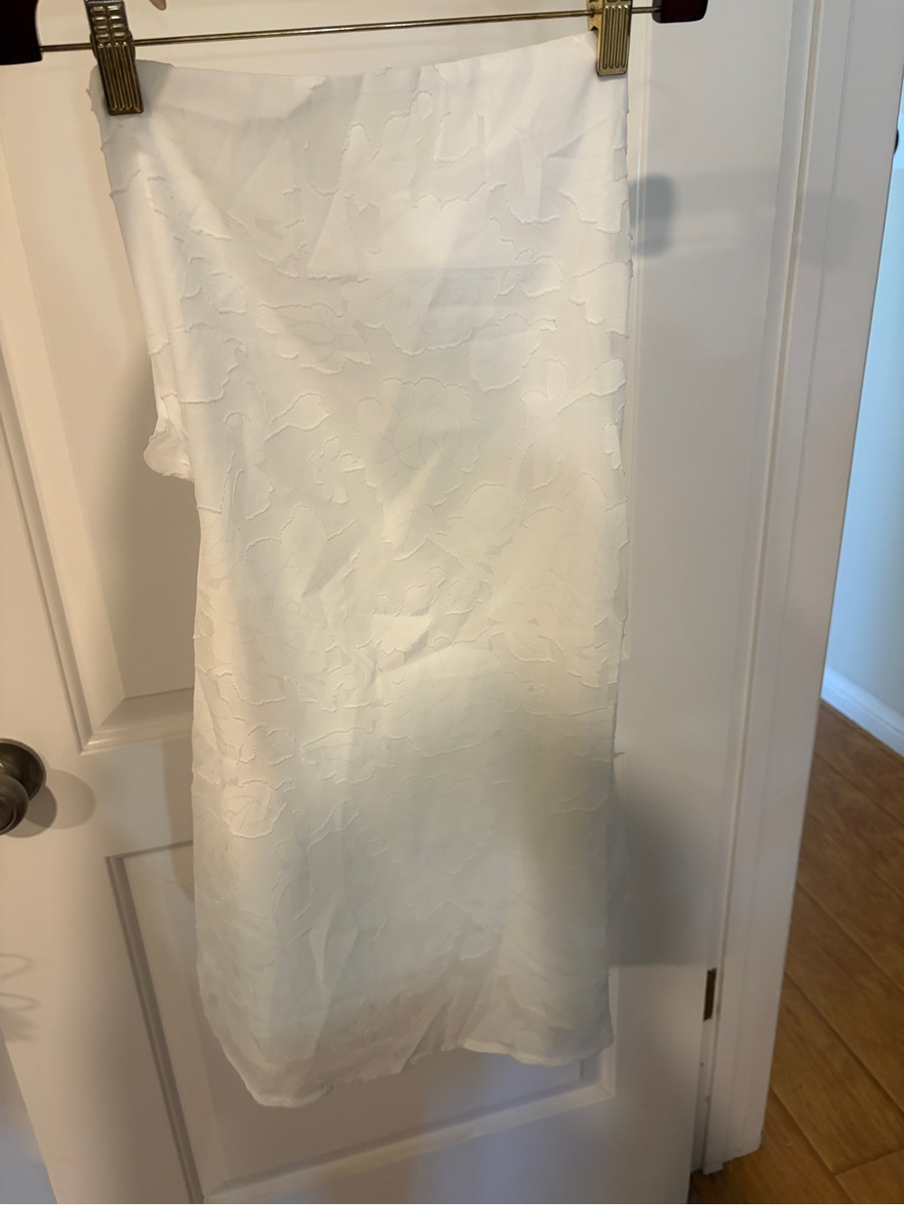 SHEIN White Mini Dress with Textured Floral Pattern Size XXS Party Graduation